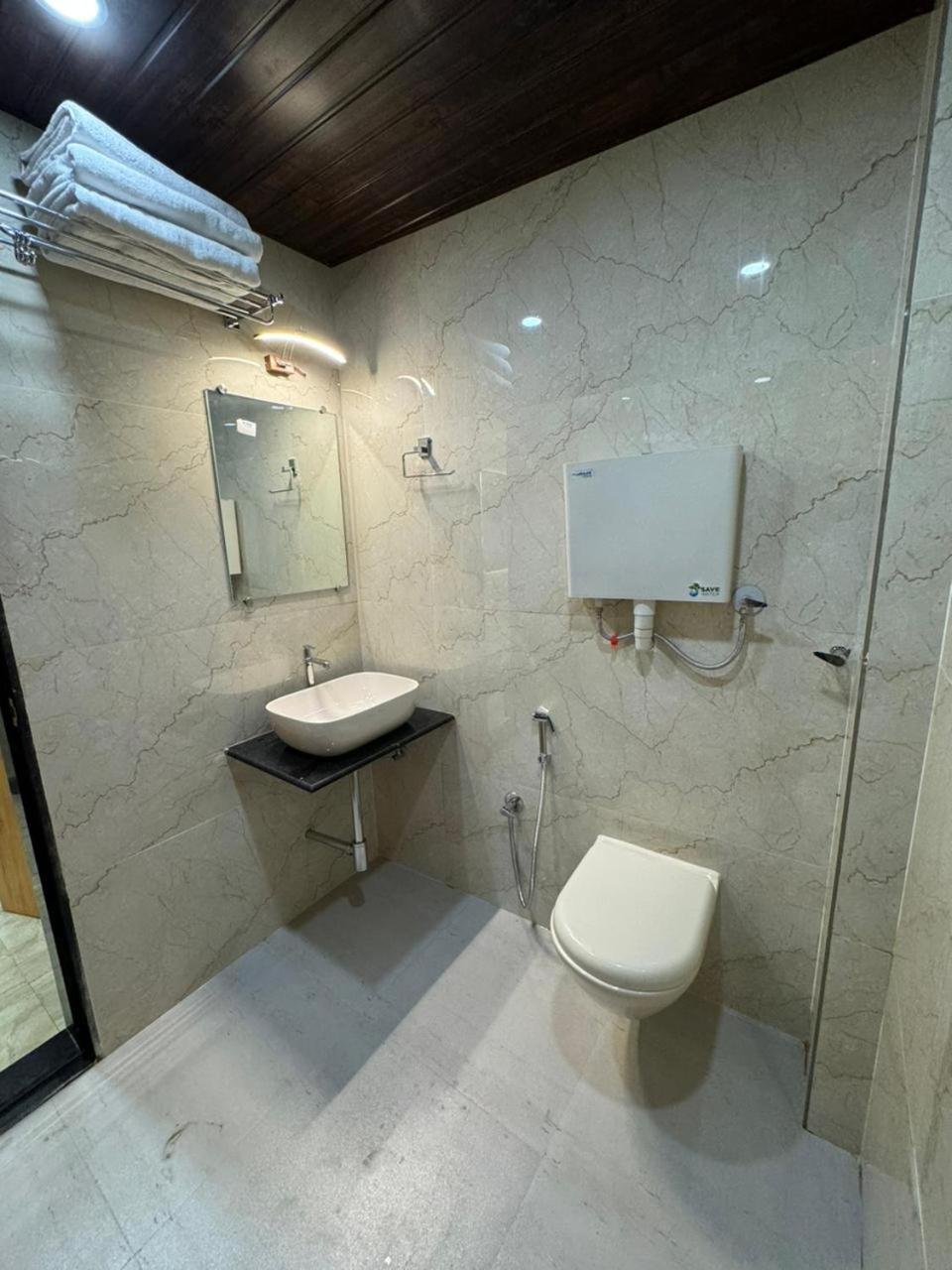 Hotel National - Grant Road Mumbai Bagian luar foto