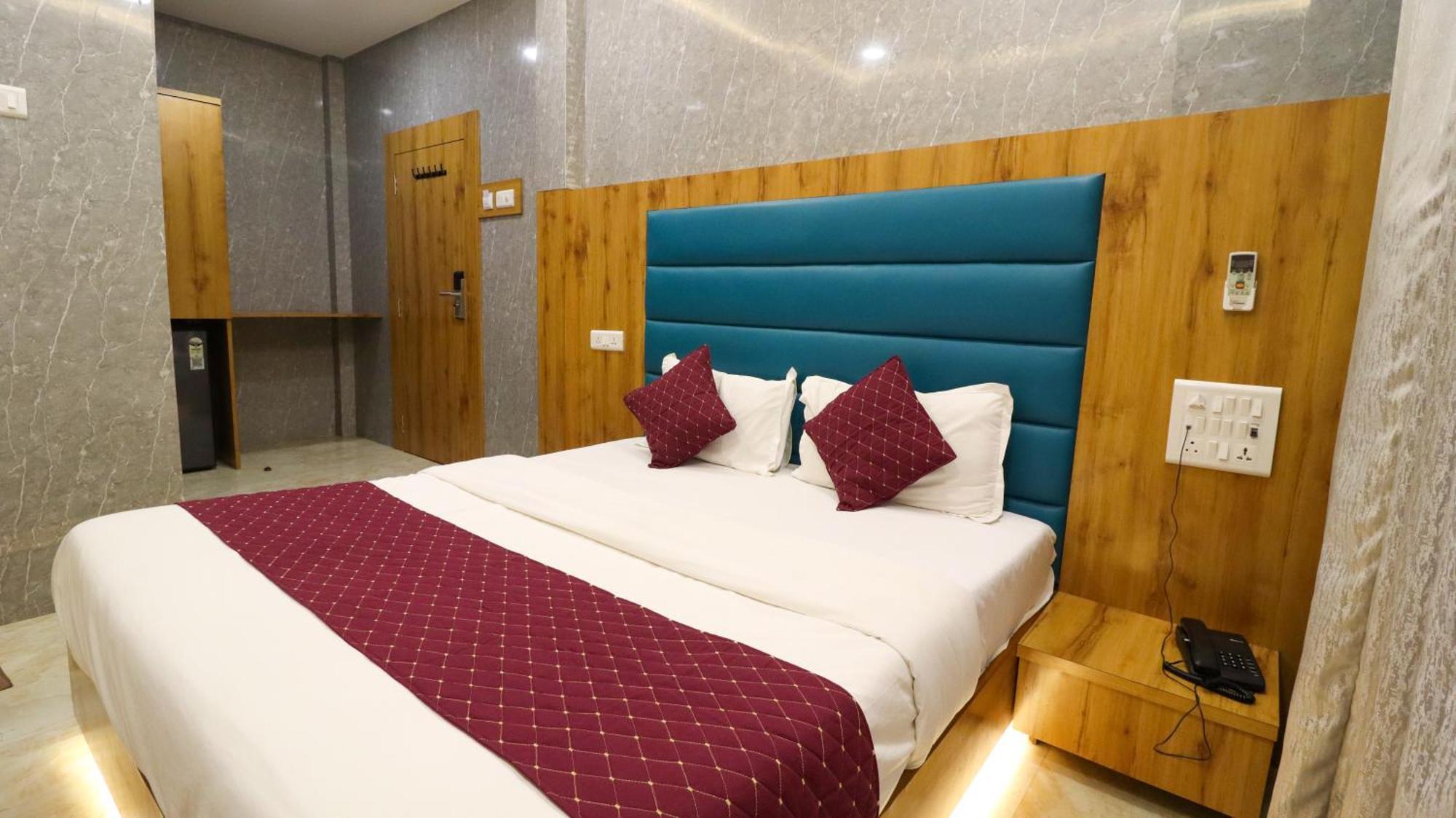 Hotel National - Grant Road Mumbai Bagian luar foto