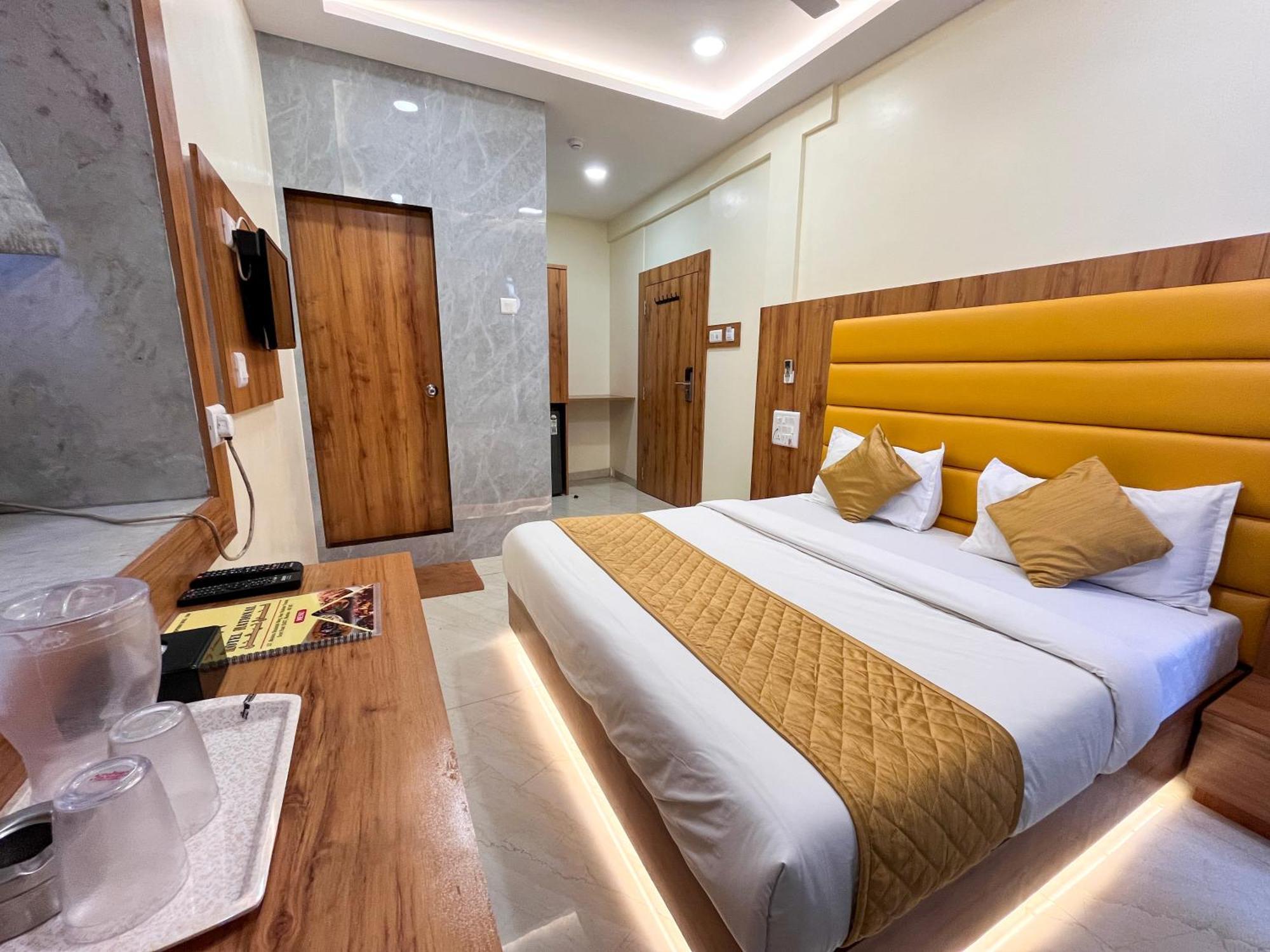 Hotel National - Grant Road Mumbai Bagian luar foto
